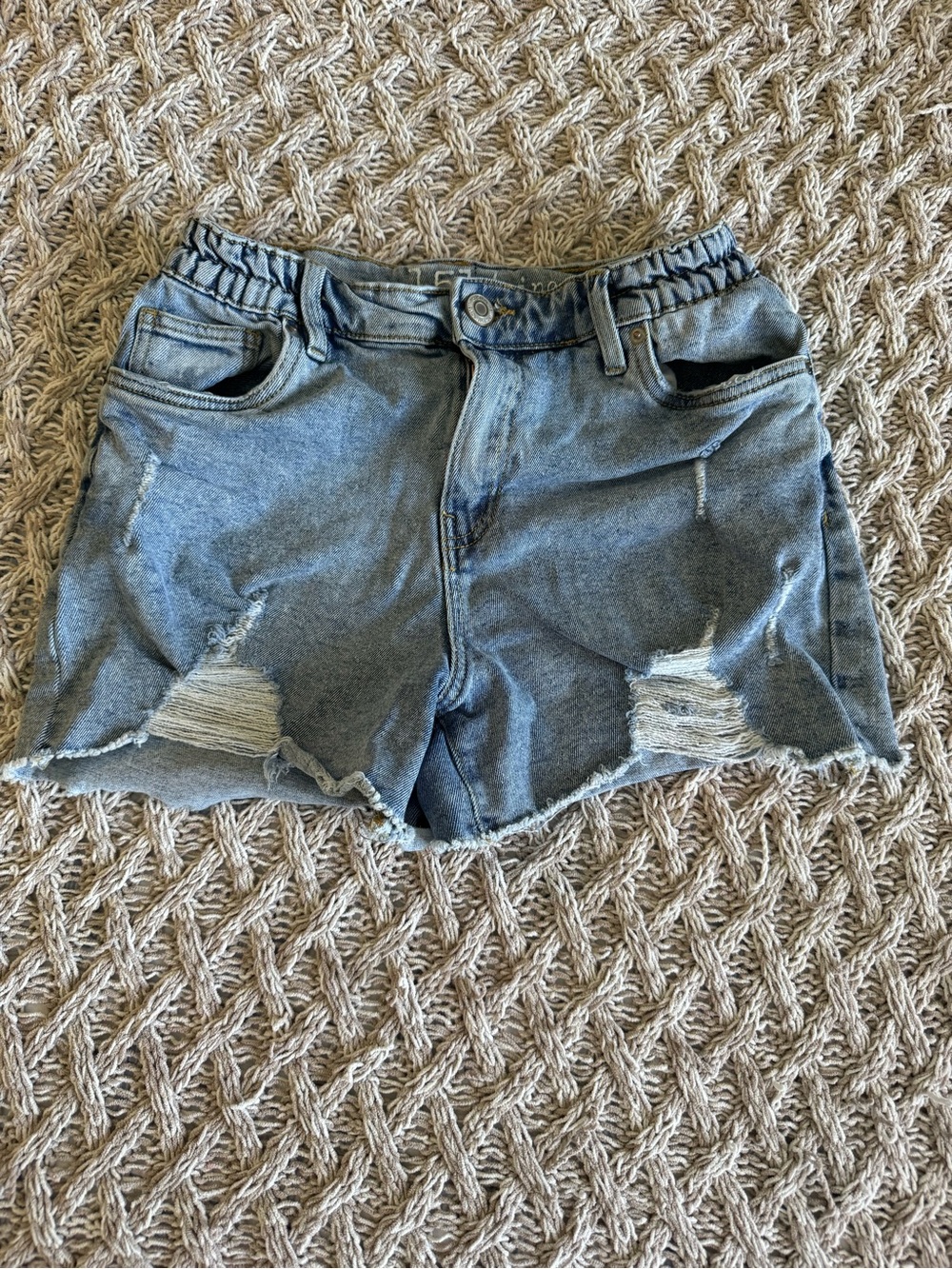 Distressed High-Waist Denim Shorts - Blue
